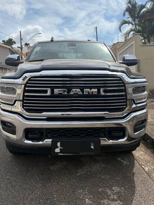 DODGE RAM 6.7 2500 LARAMIE 4X4 CD I6 DIESEL 4P AUTOMÁTICO